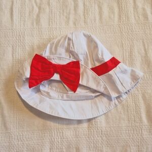 Gymboree girls 6-12 months white hat with red bow & chin strap, NWT